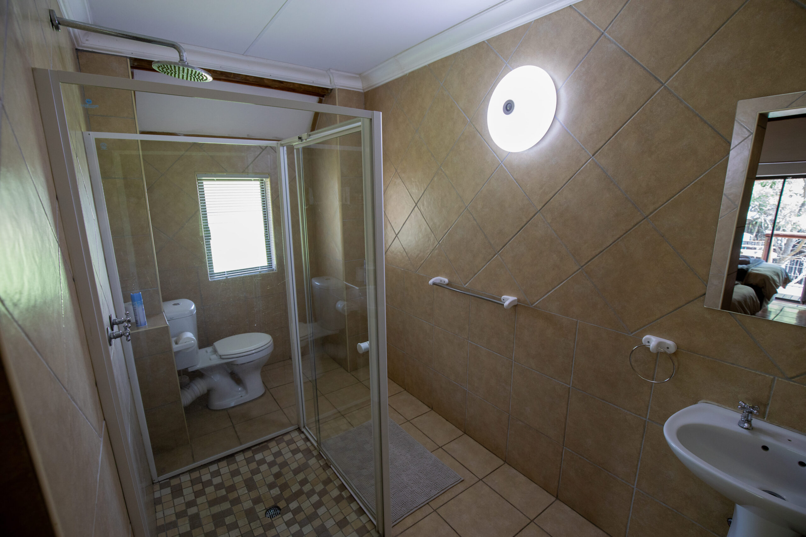 Weaver's Nest Guesthouse Sparrow Room